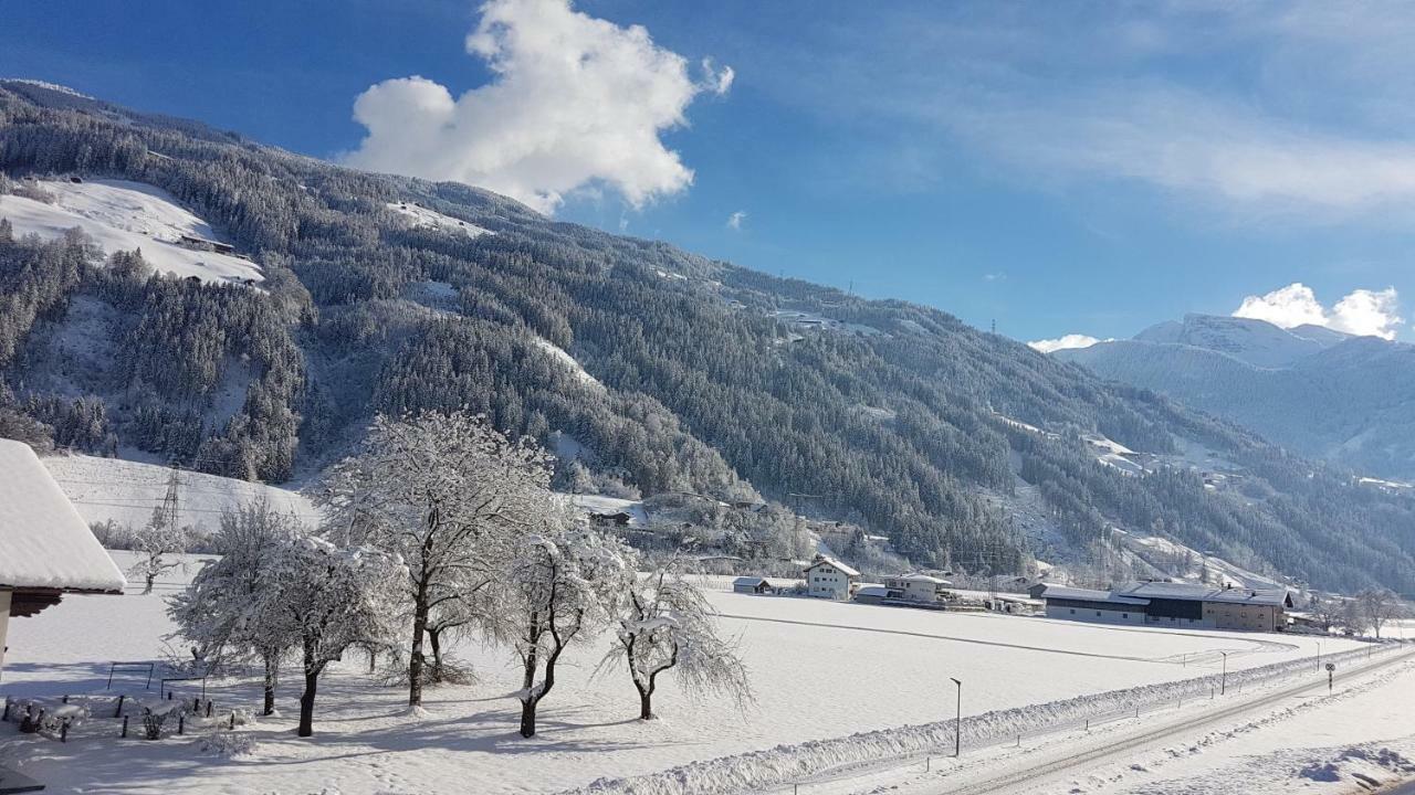Apart Eberharter Aschau Im Zillertal 外观 照片